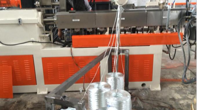 De Tweelingschroef die van glasvezelreingorced Extruder met 200-300kg/H samenstellen