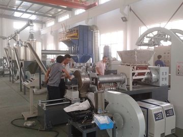 China 800-1000kg/H rubberextrudermachine met het Controlemechanisme van de Vormtemperatuur fabriek