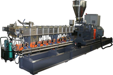 China Pvc dat van de granulatorproductie Machine pelletiseert 500 Kg/u-het Scherpe Systeem van de Waterbundel fabriek